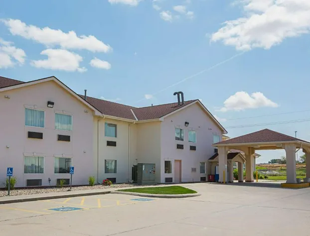 Motel 6 Omaha - IAT West hotel detail image 1