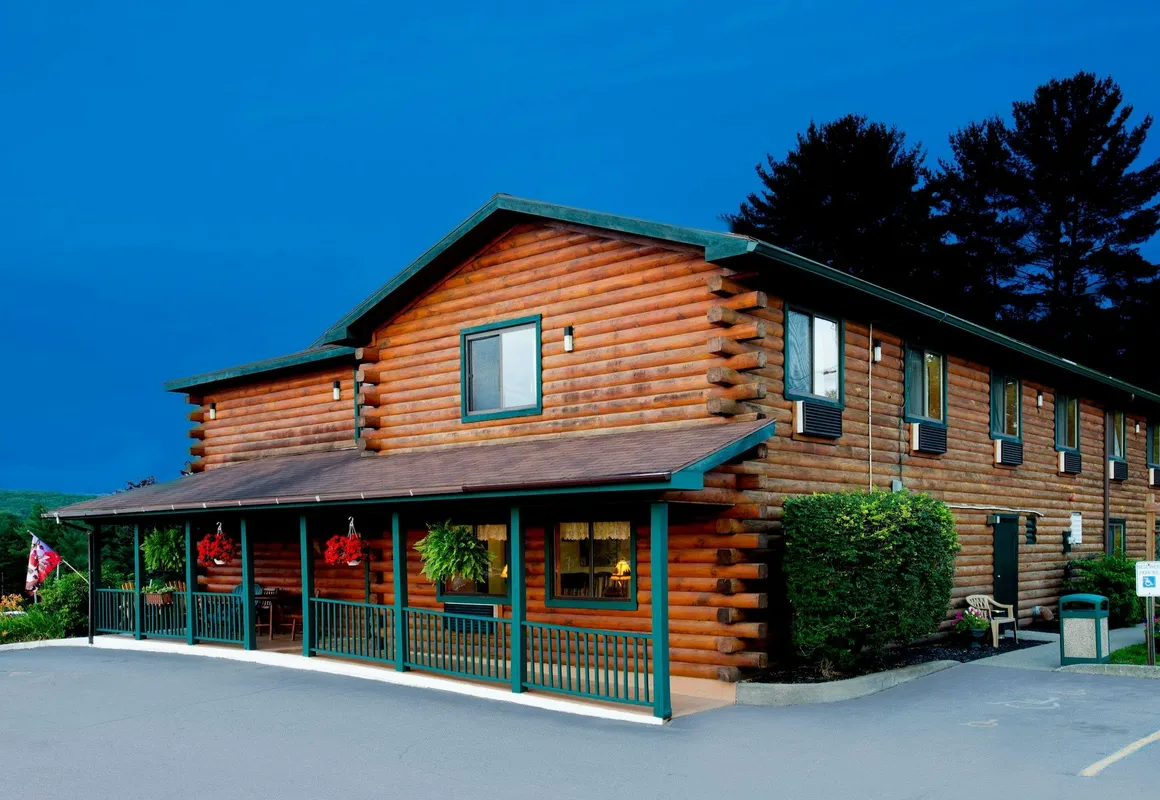 Super 8 by Wyndham Lake George/Warrensburg Area hotel hero