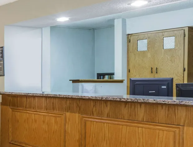 Super 8 by Wyndham East Stroudsburg/Poconos hotel detail image 1