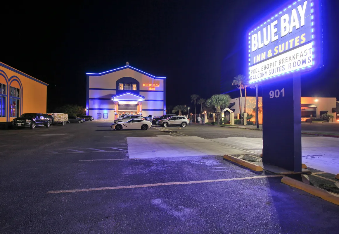Blue Bay Inn And Suites hotel hero