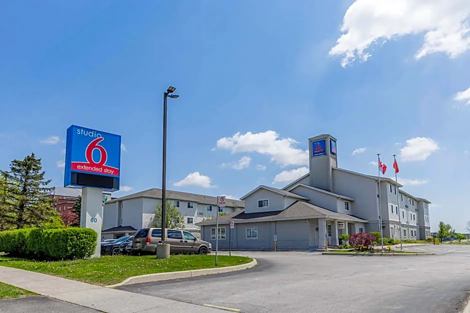 Studio 6 Toronto - Mississauga hotel hero