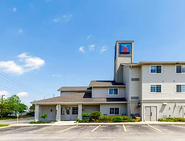 Studio 6 Toronto - Mississauga hotel detail image 1