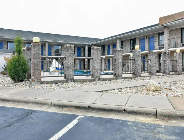 Motel 6 Kenly, NC hotel detail image 3