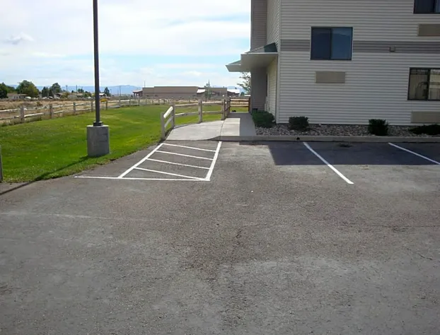 Travelodge by Wyndham Milford hotel detail image 1