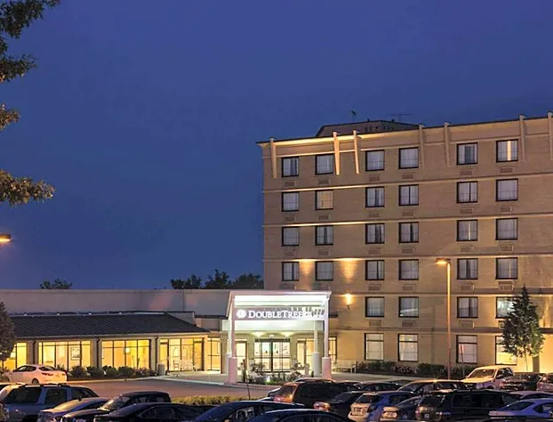 DoubleTree by Hilton Hotel Laurel hotel detail image 2