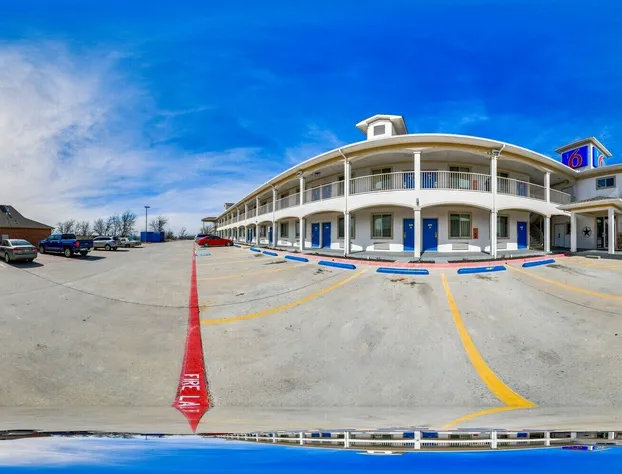 Motel 6 Rhome, TX hotel detail image 1