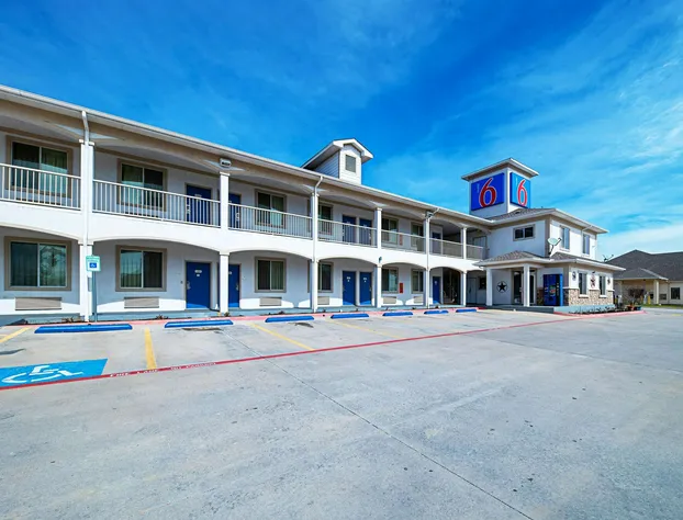 Motel 6 Rhome, TX hotel detail image 2