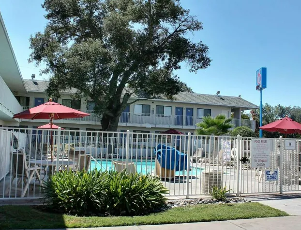 Motel 6 Atascadero, CA hotel detail image 4