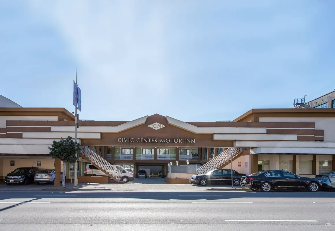 Civic Center Motor Inn hotel hero
