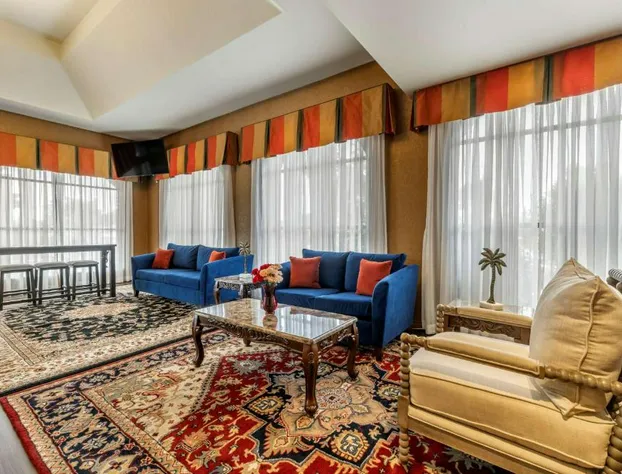 Best Western Plus South Bay Hotel hotel detail image 4