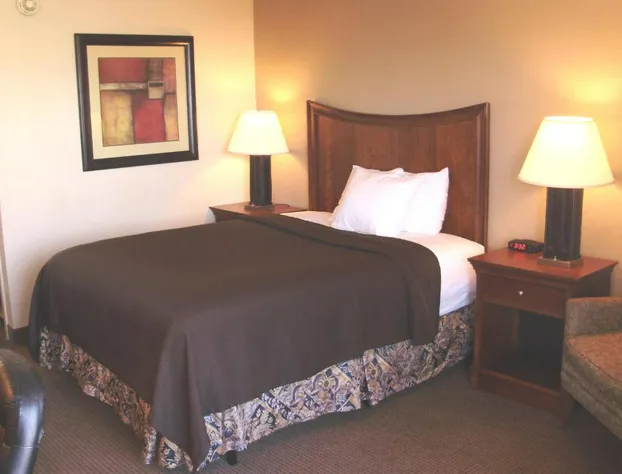 Trade Winds Central Inn hotel detail image 1