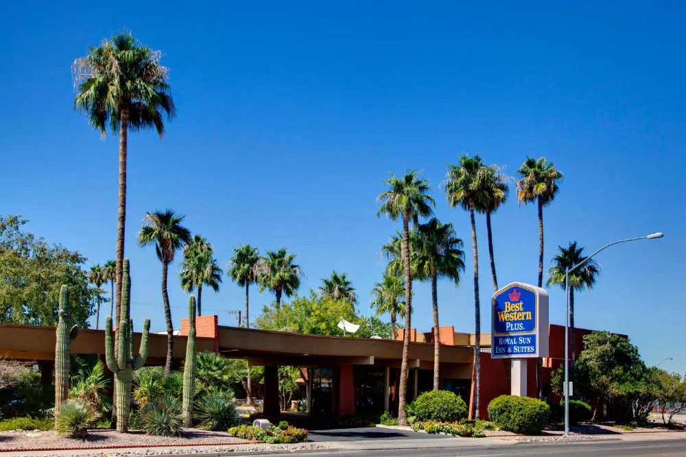 Best Western Royal Sun Inn & Suites hotel hero
