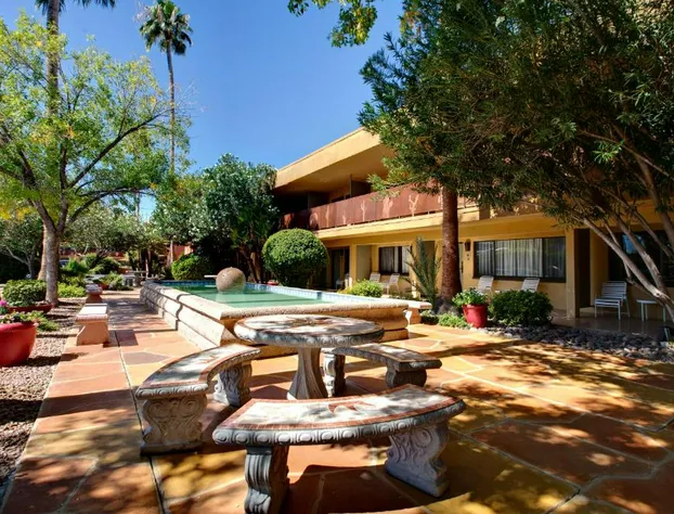 Best Western Royal Sun Inn & Suites hotel detail image 3