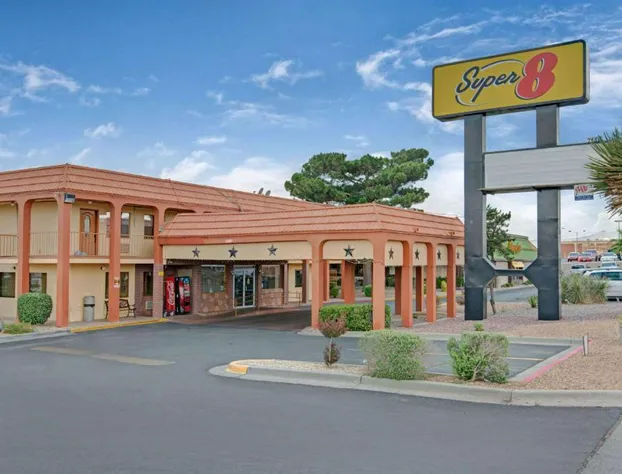 Super 8 by Wyndham El Paso Airport hotel detail image 1