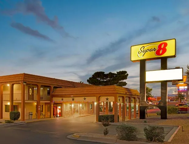 Super 8 by Wyndham El Paso Airport hotel detail image 1