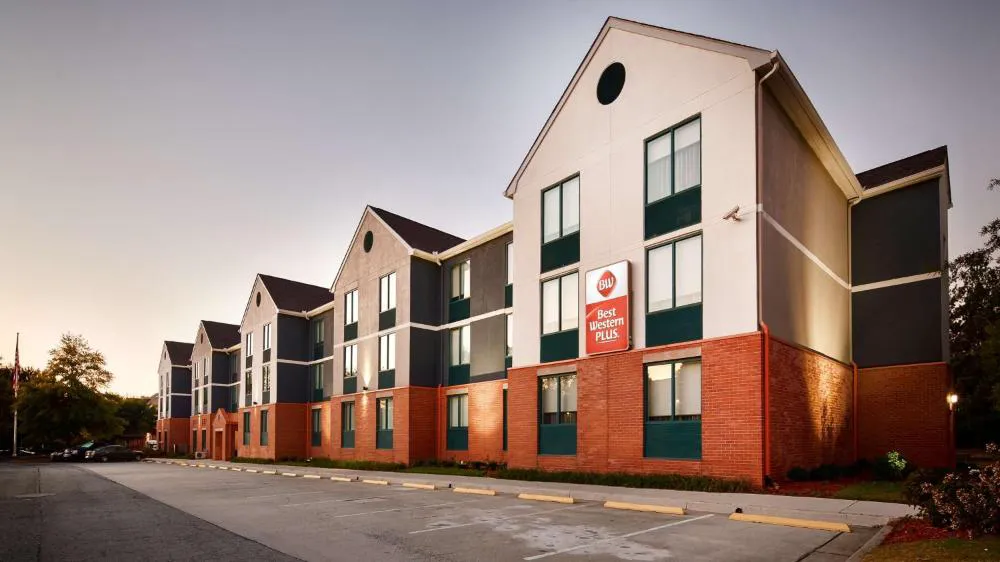 Best Western Plus Roswell / Alpharetta hotel hero