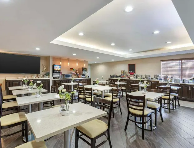 Best Western Plus West Covina Inn hotel detail image 4