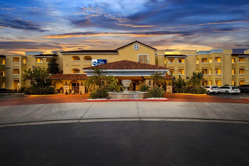 Best Western Moreno Hotel & Suites hotel hero
