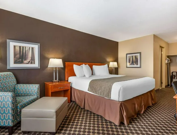 Best Western Strathmore Inn hotel detail image 4