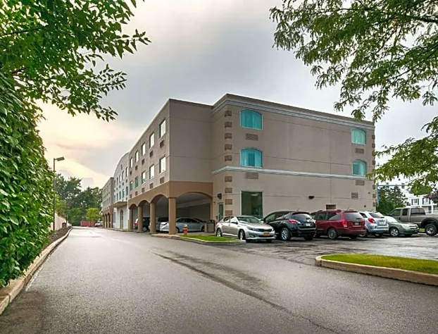 Best Western Airport Inn & Suites Cleveland hotel detail image 1