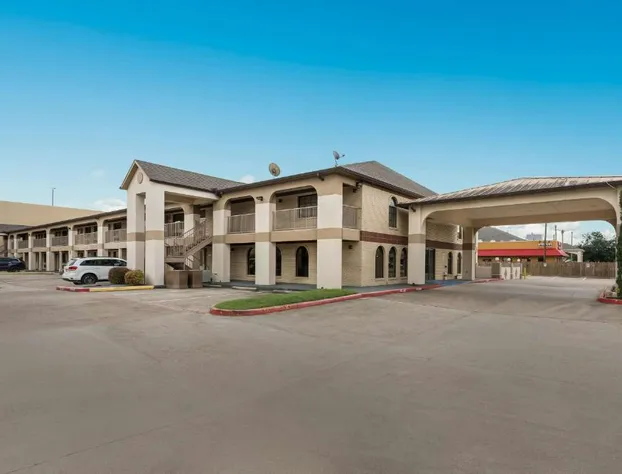 SureStay Hotel by Best Western Deer Park hotel detail image 3