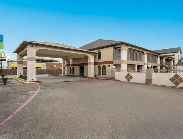 SureStay Hotel by Best Western Deer Park hotel detail image 4