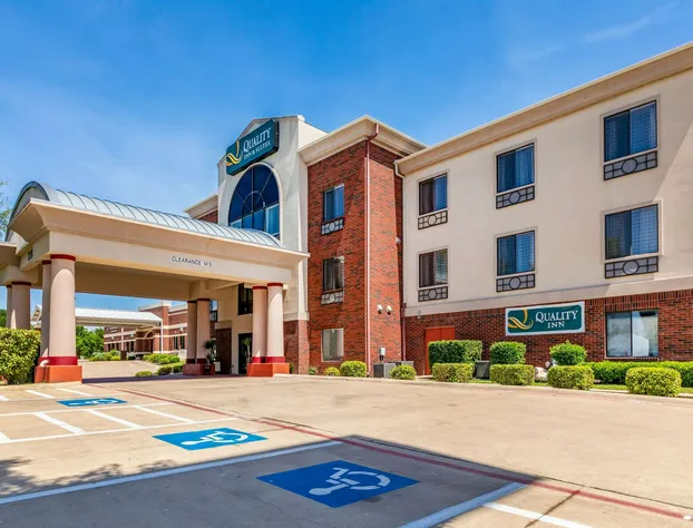 Quality Inn & Suites Lampasas hotel detail image 1