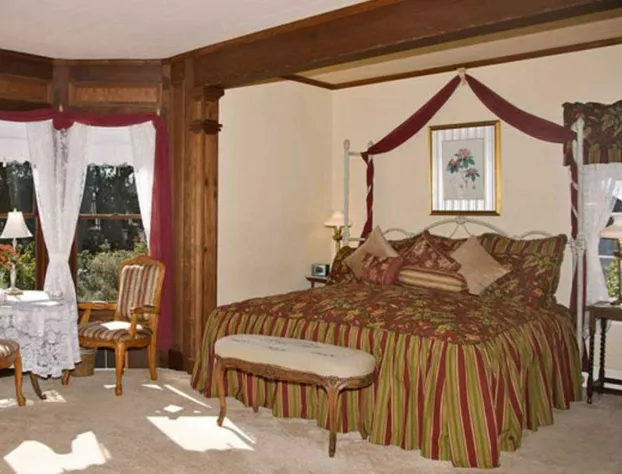 Headlands Inn Bed & Breakfast hotel detail image 4