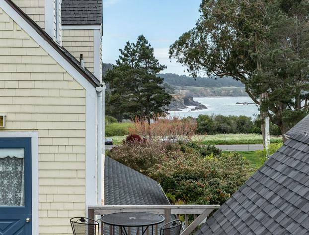 Headlands Inn Bed & Breakfast hotel detail image 2