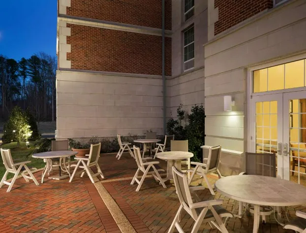 Hampton Inn & Suites Williamsburg-Central hotel detail image 2