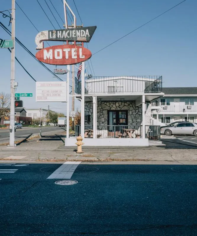 La Hacienda Motel hotel hero