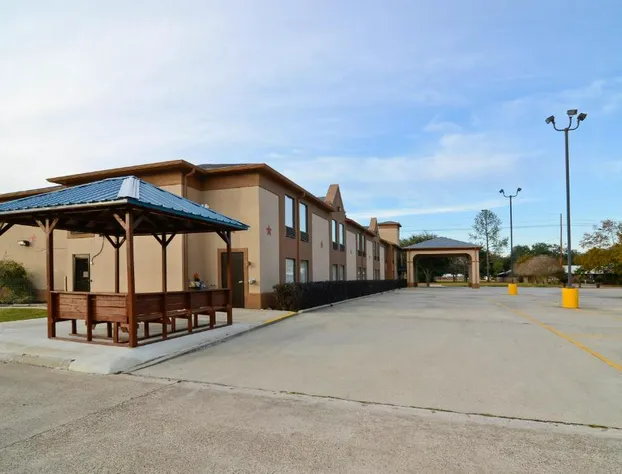 Days Inn & Suites by Wyndham Eunice hotel detail image 2