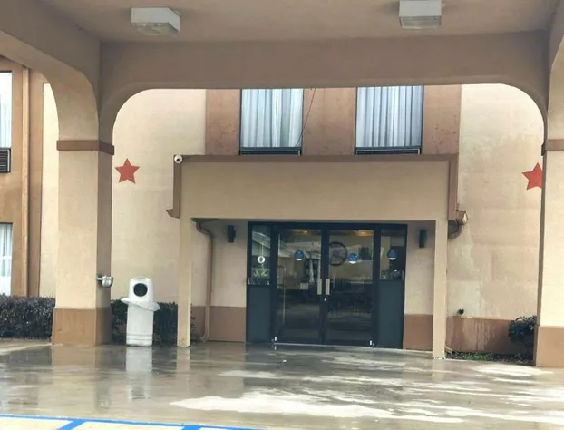 Days Inn & Suites by Wyndham Eunice hotel detail image 4