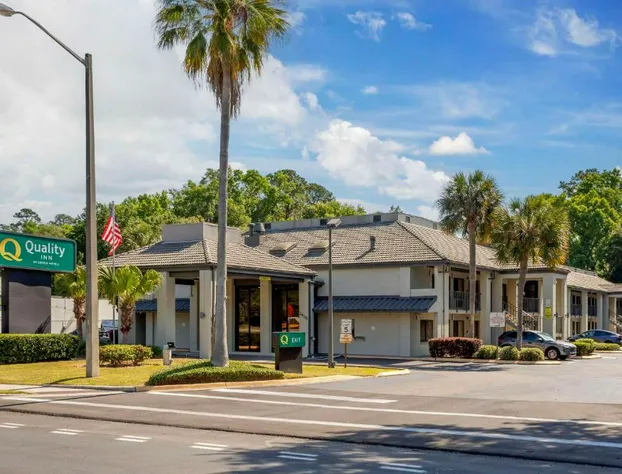 Quality Inn Gainesville near University hotel detail image 1