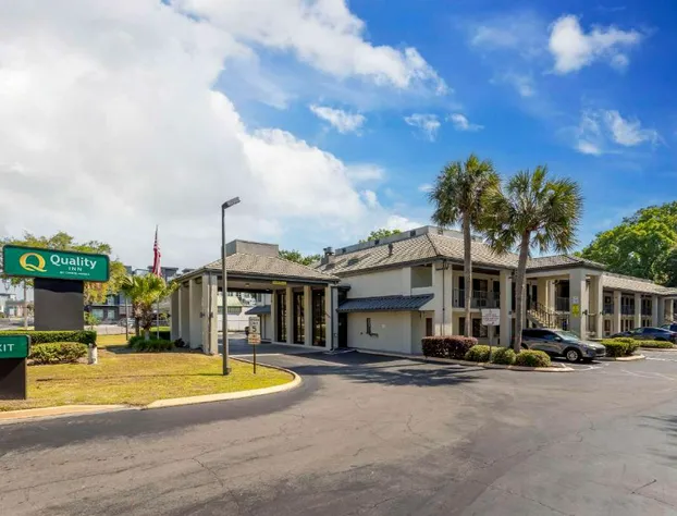 Quality Inn Gainesville near University hotel detail image 2