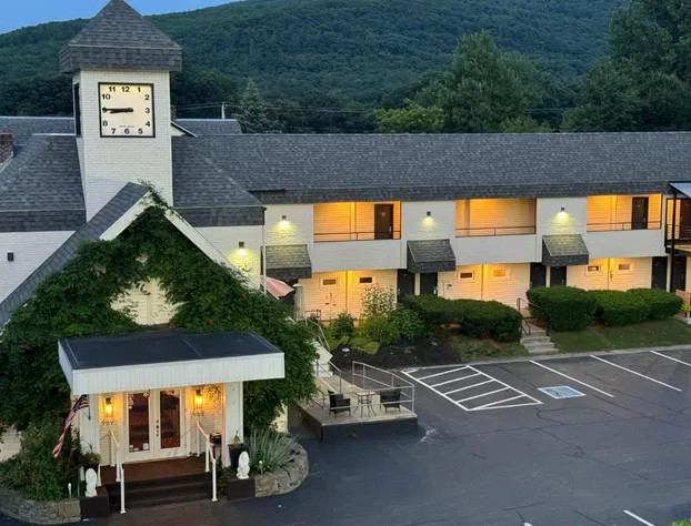 Black Mountain Inn hotel detail image 1
