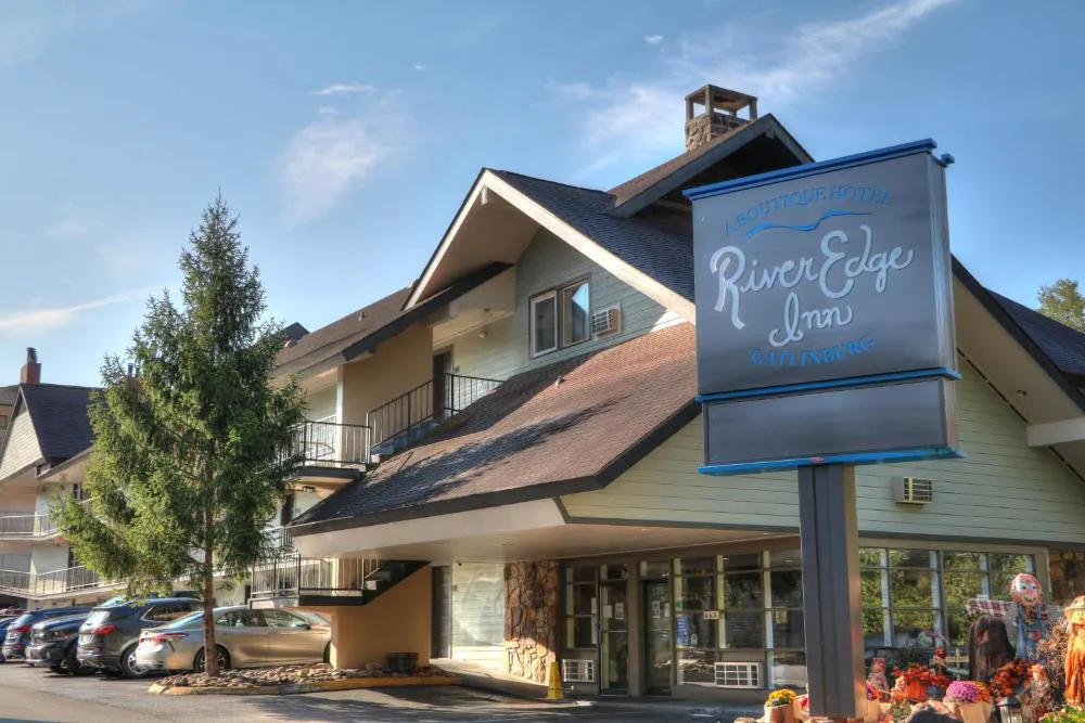 River Edge Inn hotel hero