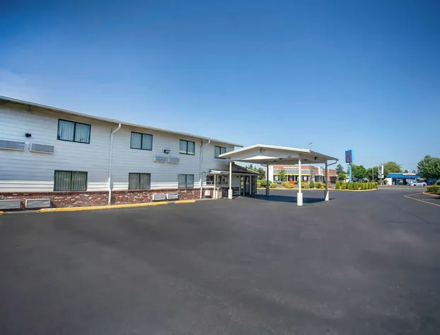 Motel 6 Gresham, OR - Portland hotel detail image 1