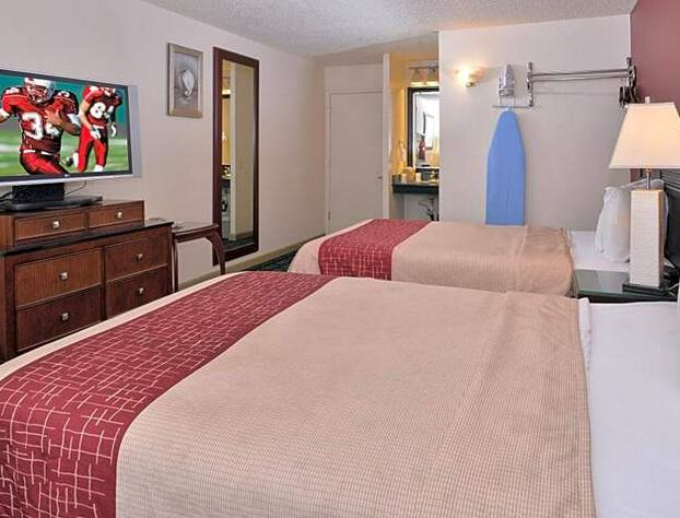 Red Roof Inn Arcata hotel detail image 4