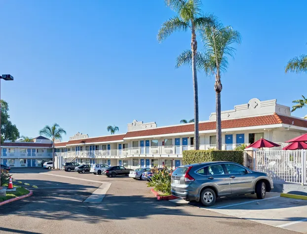 Motel 6 Carlsbad, CA - East hotel detail image 1