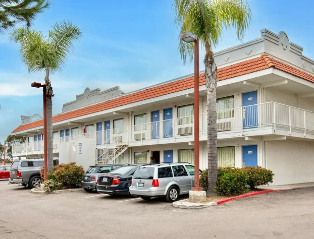 Motel 6 Carlsbad, CA - East hotel detail image 3