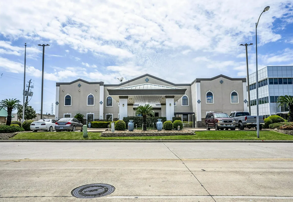 Days Inn & Suites by Wyndham Webster NASA-ClearLake-Houston hotel hero