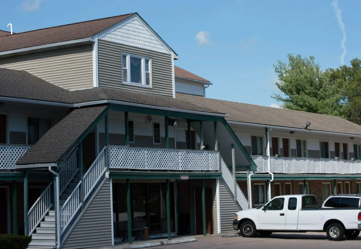 Budget Inn North Stonington hotel hero
