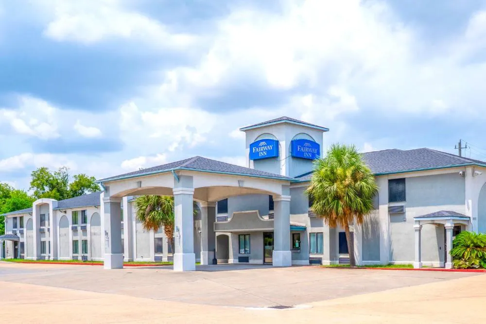 Capital O Fairway Inn - Baytown La Porte TX hotel hero