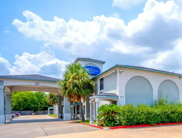 Capital O Fairway Inn - Baytown La Porte TX hotel detail image 1