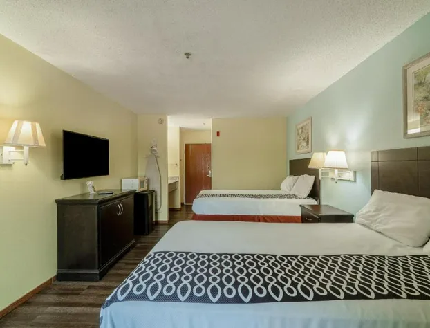 Capital O Fairway Inn - Baytown La Porte TX hotel detail image 2