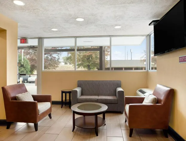 Super 8 by Wyndham Jackson hotel detail image 3