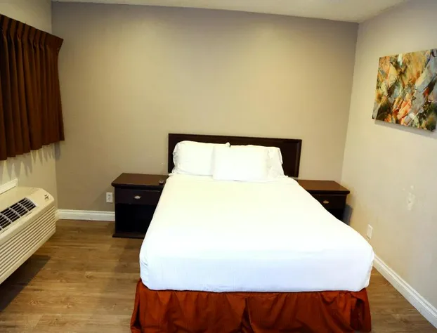 Anaheim Executive Inn & Suites hotel detail image 4