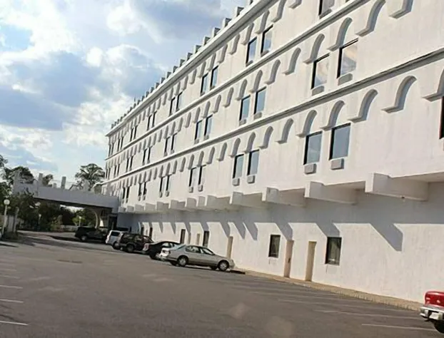 Raritan Hotel hotel detail image 1