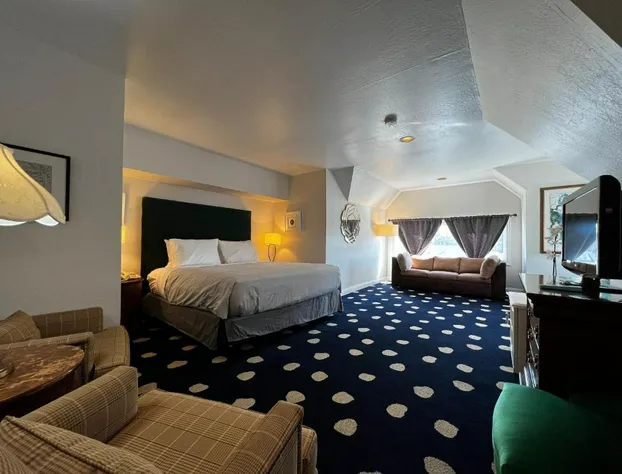 The Sterling Hotel hotel detail image 4